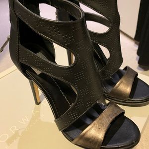 DV by Dolce Vita Swift metallic high heel